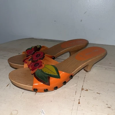 Zuecos Miu Miu Auténticos Vintage Y2K Apliques de Flores Cuero Mules 37.5 Italia Foto 1 de 4