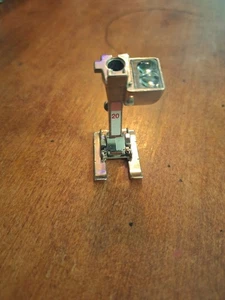 Genuine Bernina Open Toe Embroidery/Applique Foot #20 - New Style - Picture 1 of 1