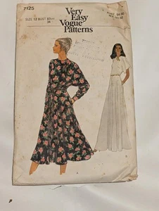 Vintage Sewing Pattern Vogue 7125 - Dress 1978 Size 12 Bust 87cm 34 in - Picture 1 of 2