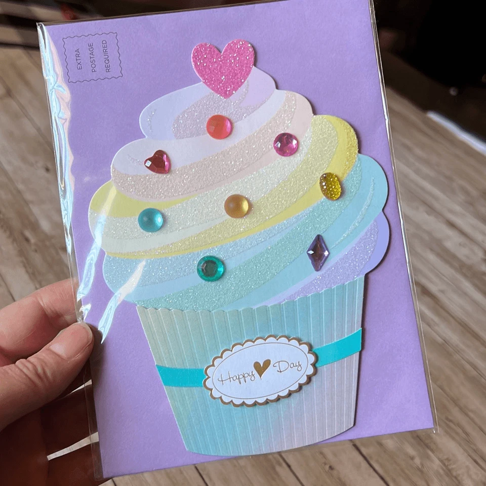 Новый! Для любого День святого Валентина кекс карта с фиолетовый конверт Paperong новый с Ярлыками - Изображение 1 из 4