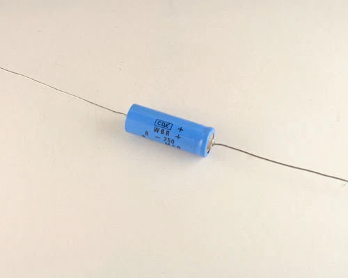 Condensador electrolítico axial de aluminio 5x 8uF 250V mfd DC 250VDC WBR8-250 Foto 1 de 1