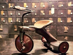 Antique Vintage Tricycle 1940's? Loop Handlebar Solid Red Wheels Pat Applied For - Picture 1 of 16