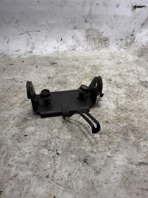 Soporte de montaje pivote OEM para Suzuki SV650 2003 Foto 1 de 4