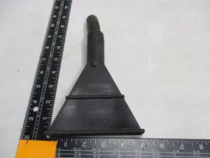 JOHN DEERE B-32601 Diffusore - NUOVO - Foto 1 di 1