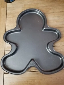 (3) Wilton Lebkuchenmann Backformen groß klein - Bild 1 von 3