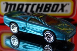 1998 Matchbox #75 Street Cruisers Jaguar XJ 220 - Picture 1 of 1