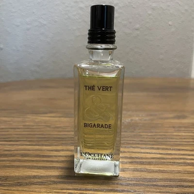 L'Occitane En Provence The Vert & Bigarade Eau de Toilette 2,5 OZ/75 ML Foto 1 de 4