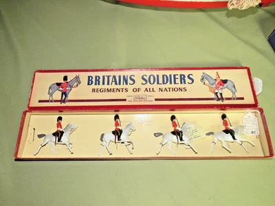 JUEGO GRAN Bretaña #32 real escoceses grises caballería juguete plomo soldados en caja lote #54a Foto 1 de 4