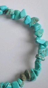 Blue Howlite Natural Chip Crystal Healing Chakra Gemstone Bracelet - Picture 1 of 2