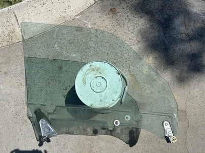 98-02 Subaru Forester mano izquierda puerta lateral del conductor ventana de vidrio OEM usado Foto 1 de 3