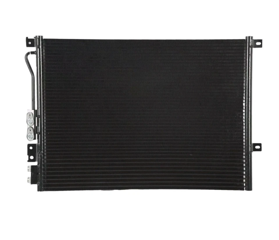 Конденсатор переменного тока 10470 CSF A/C для Jeep Grand Cherokee Commander 2006-2010 - Изображение 1 из 1