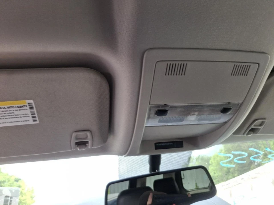 Espejo retrovisor Chevy Suburban 2014 SUV negro usado 171 k millas OEM 267-00143 Foto 1 de 1