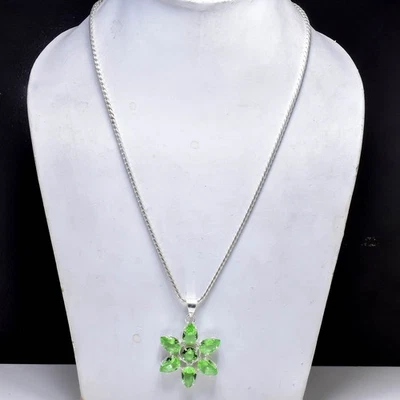 Green Peridot Gemstone Star Handmade 925 Sterling Silver Chain Pendant Necklace - Image 1 of 4