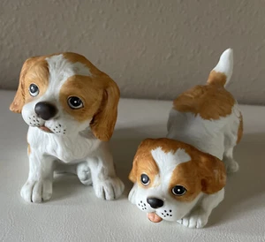 Spaniel Puppy Dog Figurines Set of 2 Vintage Playful Puppies Excellent Condition - Picture 1 of 12