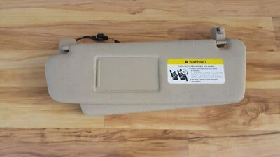 AUDI Q7 2007-2009 LADO DEL CONDUCTOR IZQUIERDO PARASOL PARASOL Foto 1 de 4