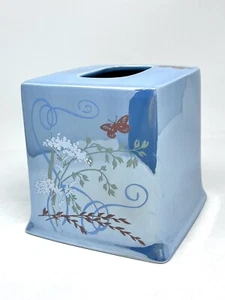 Caja de pañuelos cuadrada de cerámica Avon Expressions soporte azul floral mariposa - Imagen 1 de 6