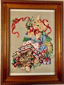 Handmade Art Cross Stitches Embroidery "Christmas Cats" Unique - Picture 1 of 1