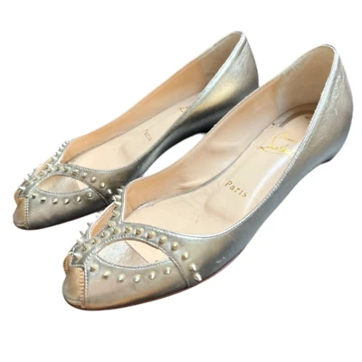 Pisos de ballet CHRISTIAN LOUBOUTIN de cuero dorado metálico punta orina, talla 36 Foto 1 de 4