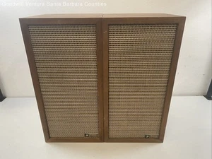 Pair of Lancer 9711 Bookshelf Speakers - Tested - Picture 1 of 10