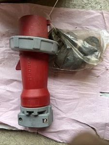 JUNTAS Hubbell 430P7W Pin and Sleeve Plug 30A 480VAC INCLUIDAS - Imagen 1 de 3