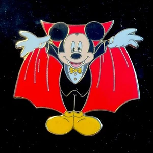 DISNEY Shopping  Mickey Halloween Dracula Vampire Costume LE 250 Pin Rare 2006 - Picture 1 of 3