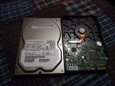 Hitachi Deskstar Hard Drive HDS728080PLA380 82.3GB 7200RPM SATA - Image 1 of 3