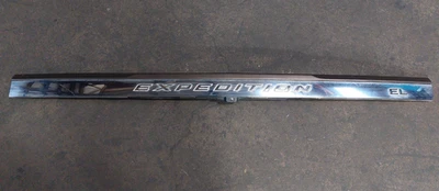 2015-2017 Ford Expedition Trunk Chrome Liftgate Molding Camera Magnetic Foto 1 de 4