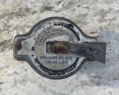 Tapa radiador OEM MOTORCRAFT 1985 SVO FORD MUSTANG Foto 1 de 2