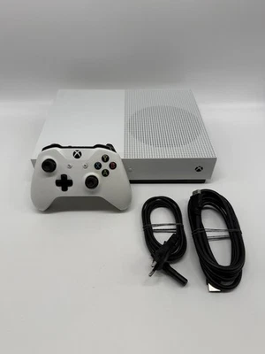 Microsoft Xbox One S 1TB in weiß mit Controller - Bild 1 von 4