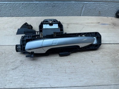 MERCEDES BENZ GLS GL550 GL450 13-19 REAR LEFT DRIVER OUTSIDE DOOR HANDLE - Image 1 of 4