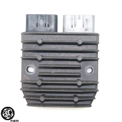 04 05 2004 2005 KAWASAKI NINJA ZX10R RECTIFIER OEM - Image 1 of 4