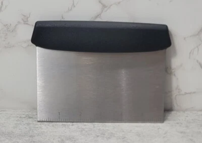 Raspador de Banco Negro Acero Inoxidable Masa Pastelería Pizza Cortador Corte 6" Foto 1 de 4