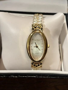 Vintage Women’s Gem Time Watch Flux Pearls And Blue stones on each side - Picture 1 of 6