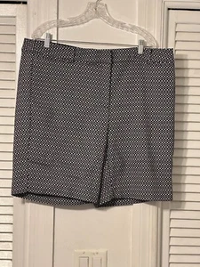Lane Bryant Women's 4-Season Bermuda Shorts Size 20, Color: Navy Diamonds - Picture 1 of 10