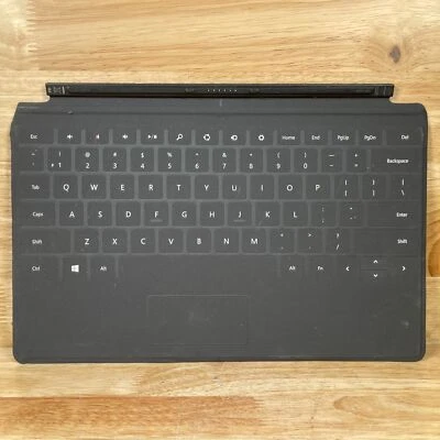Microsoft Surface Touch Cover 1515 Magnético QWERTY Teclado Estándar Folio Estuche Foto 1 de 3