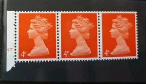 GB QEII 1967 4d Brt Vermilion Cylinder Number N7 Block of 3 - SG 733 MNH - Picture 1 of 2