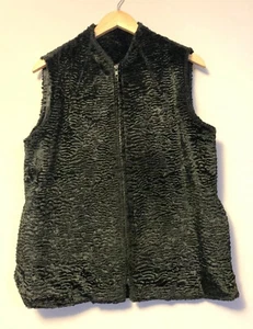 Women’s Faux Fur Vest Size 14 Black Zip Front Pockets Sleeveless Casual Travel - Picture 1 of 8