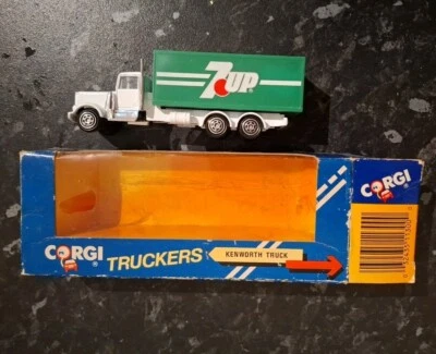 🔥 Corgi Truckers KENWORTH 7-UP TRUCK 1:87 Scale White & Green - BOXED - Image 1 of 4