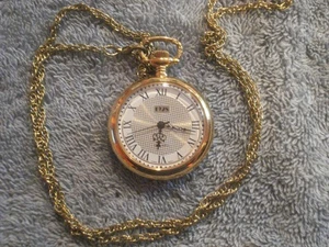 VINTAGE GOLD-TONED "1928" QUARTZ PENDANT/POCKET WATCH with CHAIN - Picture 1 of 3
