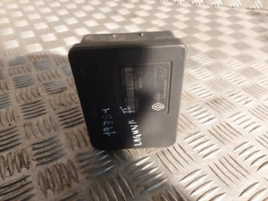 Bloc hydraulique ABS - RENAULT LAGUNA II (2) 1.6L ESS 107CV - Réf : 8200159837-D - Picture 1 of 5