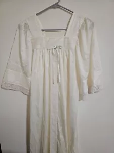 90s silk long nightgown Size Small - Picture 1 of 7