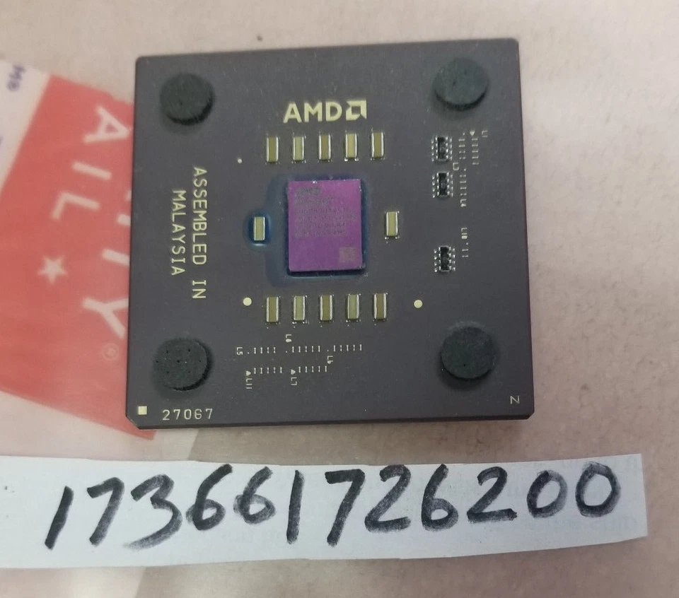 AMD Mobile Duron 800 800 Mhz/64KB/200MHz DHG0800AVS1B Base/Socket A 462 CPU 32B - Image 1 of 1