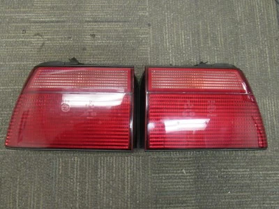 Пара задних фонарей для Alfa Romeo 115 1992-1998 годов выпуска   - Изображение 1 из 4
