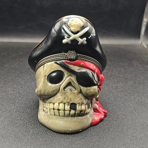 Caja de baratijas calavera pirata cerámica Monterey California 3"x3" - Imagen 1 de 17