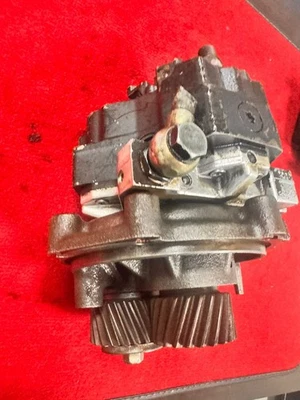 Used Bosch Fuel Injection Pump 0445020028 / ME223954 / ME221816 Mitsubishi 4M50 - Image 1 of 4