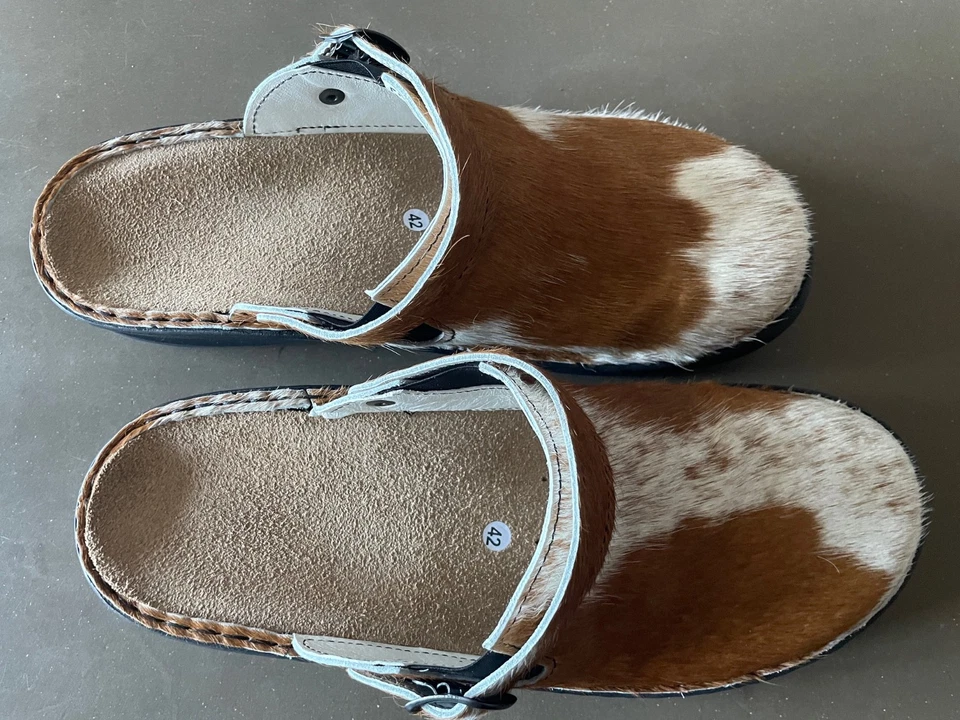 Clogs Damen / Herren Kuhfell Pantoffeln Hausschuhe 42 NEU - Bild 1 von 4