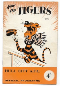 1956/57 Division 3 North - HULL CITY v. HALIFAX TOWN - Picture 1 of 2