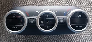 Comandi regolazione clima a/c  Alfa Romeo Giulietta Cod. 156101737 - Foto 1 di 2