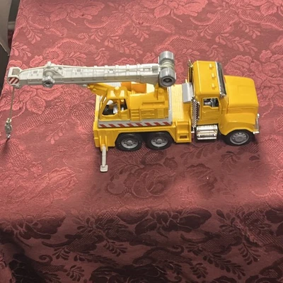 DRIVE by Battat — микро кран-грузовик — игрушка с фарами, звуками...  - Изображение 1 из 4