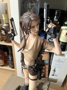 Estatua Tomb Raider Lara Croft Legend Sideshow Formato Premium - Imagen 1 de 17